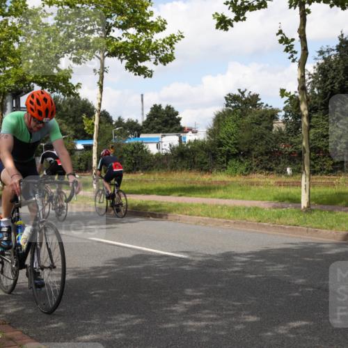 10.08.2025 - GEWOBA Citytriathlon Bremen Yannick Fuchs http://msf.ph/oto/8572517 10.08.2025 12:48:57 Radfahren 578, 621, 627, 641, 649, 655, 682, 788, 857, 863, 932, 950, 1010, 1027 meine-sportfotos.de