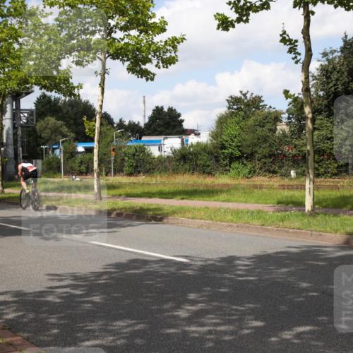 10.08.2025 - GEWOBA Citytriathlon Bremen Yannick Fuchs http://msf.ph/oto/8572545 10.08.2025 12:49:37 Radfahren 560, 637, 648, 666, 689, 702, 715, 774, 841, 856, 873, 888, 922 meine-sportfotos.de