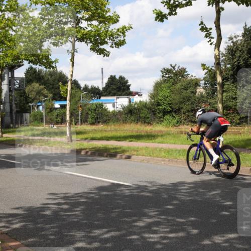 10.08.2025 - GEWOBA Citytriathlon Bremen Yannick Fuchs http://msf.ph/oto/8572771 10.08.2025 12:54:29 Radfahren 580, 582, 618, 634, 707, 740, 783, 789, 790, 826 meine-sportfotos.de