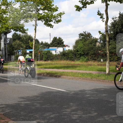 10.08.2025 - GEWOBA Citytriathlon Bremen Yannick Fuchs http://msf.ph/oto/8572791 10.08.2025 12:54:50 Radfahren 563, 591, 632, 634, 728, 736, 781, 783, 790, 1029 meine-sportfotos.de