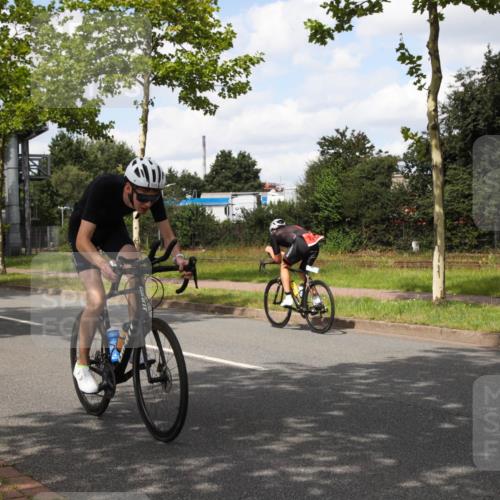10.08.2025 - GEWOBA Citytriathlon Bremen Yannick Fuchs http://msf.ph/oto/8572796 10.08.2025 12:55:00 Radfahren 563, 591, 632, 714, 728, 761, 766, 781, 794, 1015, 1029 meine-sportfotos.de