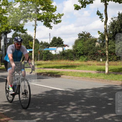10.08.2025 - GEWOBA Citytriathlon Bremen Yannick Fuchs http://msf.ph/oto/8572813 10.08.2025 12:55:15 Radfahren 696, 714, 761, 766, 794, 877, 982, 1015 meine-sportfotos.de