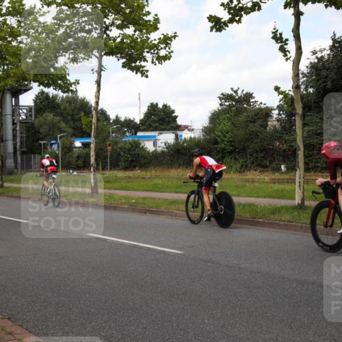10.08.2025 - GEWOBA Citytriathlon Bremen Yannick Fuchs http://msf.ph/oto/8572860 10.08.2025 12:56:05 Radfahren 589, 662, 765, 784, 883, 890, 896, 1024, 1025 meine-sportfotos.de