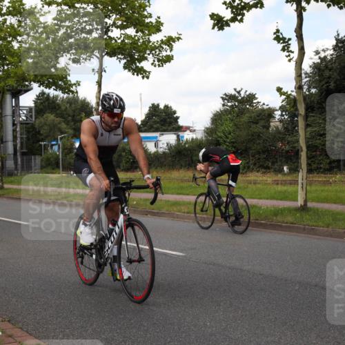 10.08.2025 - GEWOBA Citytriathlon Bremen Yannick Fuchs http://msf.ph/oto/8572864 10.08.2025 12:56:09 Radfahren 589, 662, 764, 765, 784, 883, 896, 1024, 1025 meine-sportfotos.de