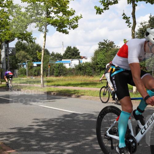 10.08.2025 - GEWOBA Citytriathlon Bremen Yannick Fuchs http://msf.ph/oto/8572928 10.08.2025 12:57:06 Radfahren 559, 672, 723, 730, 755, 758, 830, 849, 879, 913, 940, 969, 1003, 1014 meine-sportfotos.de
