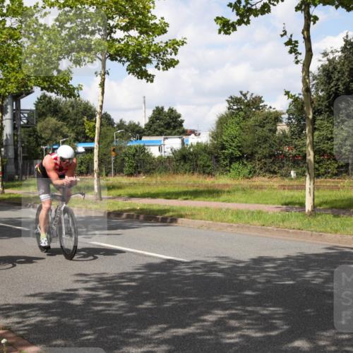 10.08.2025 - GEWOBA Citytriathlon Bremen Yannick Fuchs http://msf.ph/oto/8572950 10.08.2025 12:57:15 Radfahren 559, 572, 723, 730, 758, 849, 879, 892, 900, 940, 969, 1003 meine-sportfotos.de