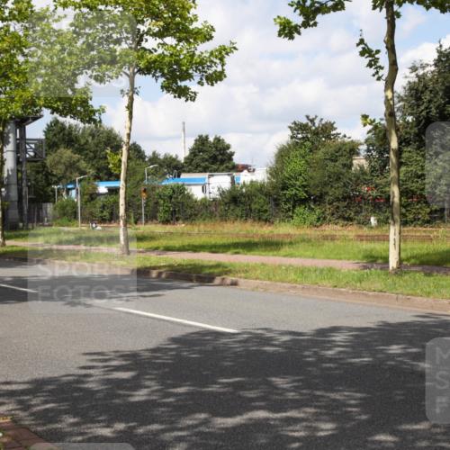 10.08.2025 - GEWOBA Citytriathlon Bremen Yannick Fuchs http://msf.ph/oto/8572972 10.08.2025 12:57:26 Radfahren 572, 690, 720, 758, 849, 892, 900, 940, 969 meine-sportfotos.de