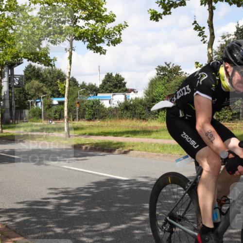 10.08.2025 - GEWOBA Citytriathlon Bremen Yannick Fuchs http://msf.ph/oto/8572982 10.08.2025 12:57:29 Radfahren 572, 690, 720, 849, 892, 900 meine-sportfotos.de