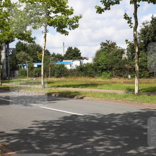 10.08.2025 - GEWOBA Citytriathlon Bremen Yannick Fuchs http://msf.ph/oto/8573015 10.08.2025 12:57:39 Radfahren 690, 720, 825, 853, 869, 892, 1018 meine-sportfotos.de