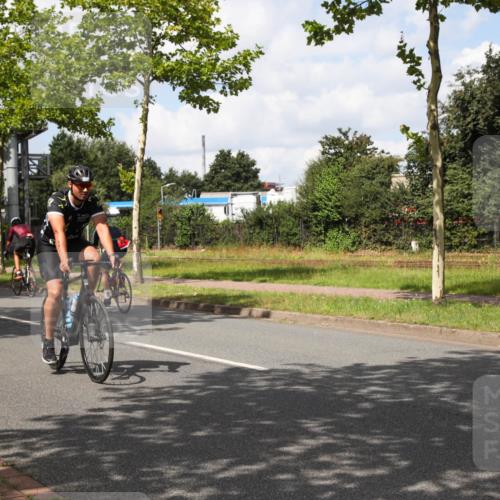 10.08.2025 - GEWOBA Citytriathlon Bremen Yannick Fuchs http://msf.ph/oto/8573022 10.08.2025 12:57:44 Radfahren 650, 660, 690, 825, 853, 869, 1018 meine-sportfotos.de