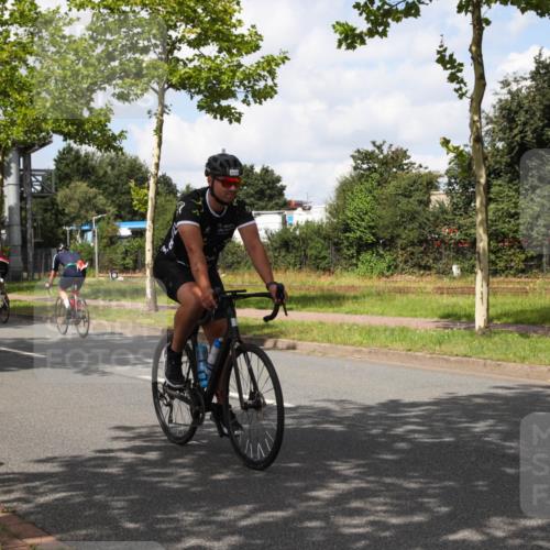 10.08.2025 - GEWOBA Citytriathlon Bremen Yannick Fuchs http://msf.ph/oto/8573023 10.08.2025 12:57:44 Radfahren 650, 660, 690, 825, 853, 869, 1018 meine-sportfotos.de