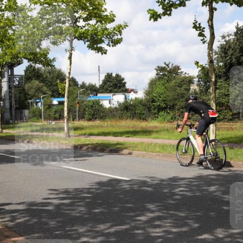 10.08.2025 - GEWOBA Citytriathlon Bremen Yannick Fuchs http://msf.ph/oto/8573027 10.08.2025 12:57:45 Radfahren 650, 660, 690, 825, 853, 869, 1018 meine-sportfotos.de