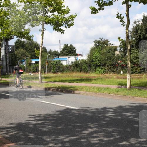 10.08.2025 - GEWOBA Citytriathlon Bremen Yannick Fuchs http://msf.ph/oto/8573032 10.08.2025 12:57:47 Radfahren 650, 660, 671, 690, 825, 853, 869, 1018 meine-sportfotos.de