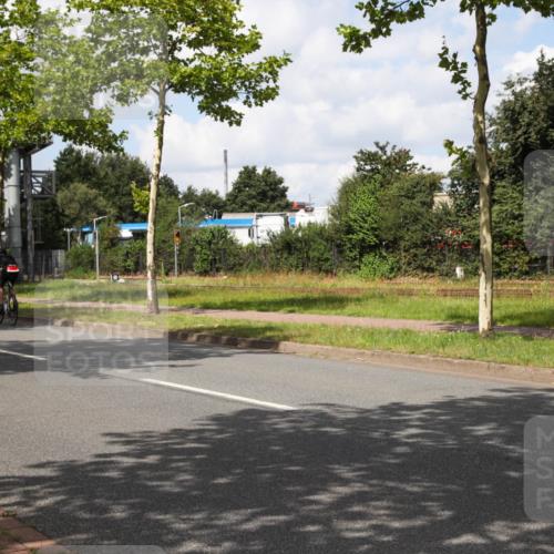 10.08.2025 - GEWOBA Citytriathlon Bremen Yannick Fuchs http://msf.ph/oto/8573034 10.08.2025 12:57:47 Radfahren 650, 660, 671, 690, 825, 853, 869, 1018 meine-sportfotos.de