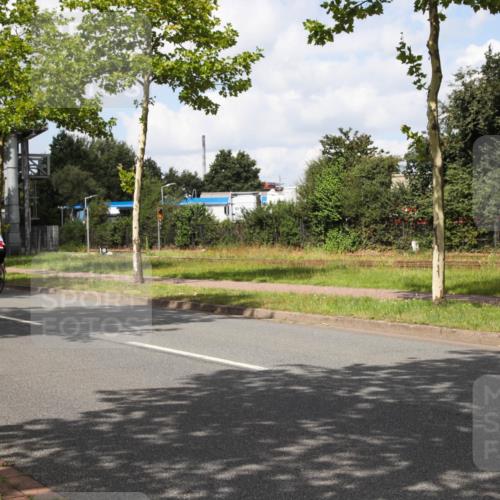 10.08.2025 - GEWOBA Citytriathlon Bremen Yannick Fuchs http://msf.ph/oto/8573046 10.08.2025 12:57:51 Radfahren 650, 660, 671, 825, 853, 869, 920, 1018 meine-sportfotos.de