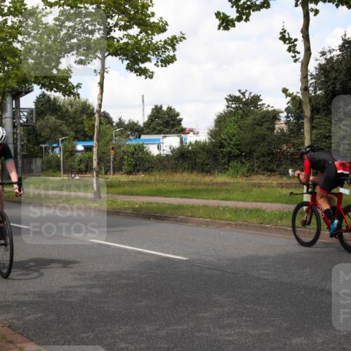 10.08.2025 - GEWOBA Citytriathlon Bremen Yannick Fuchs http://msf.ph/oto/8573062 10.08.2025 12:58:03 Radfahren 650, 660, 671, 813, 920 meine-sportfotos.de