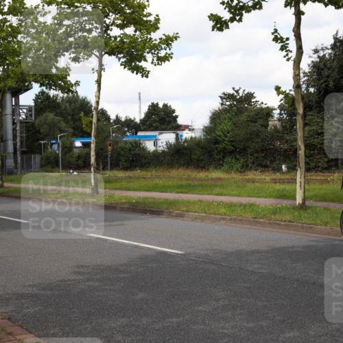 10.08.2025 - GEWOBA Citytriathlon Bremen Yannick Fuchs http://msf.ph/oto/8573104 10.08.2025 12:59:09 Radfahren 596, 611, 709, 710, 846, 1038 meine-sportfotos.de