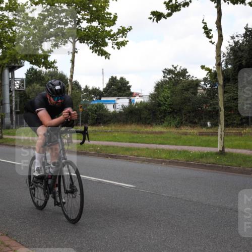 10.08.2025 - GEWOBA Citytriathlon Bremen Yannick Fuchs http://msf.ph/oto/8573133 10.08.2025 12:59:51 Radfahren 595, 614, 623, 628, 644, 698, 835, 850, 889, 907, 934, 949, 1002, 1030 meine-sportfotos.de