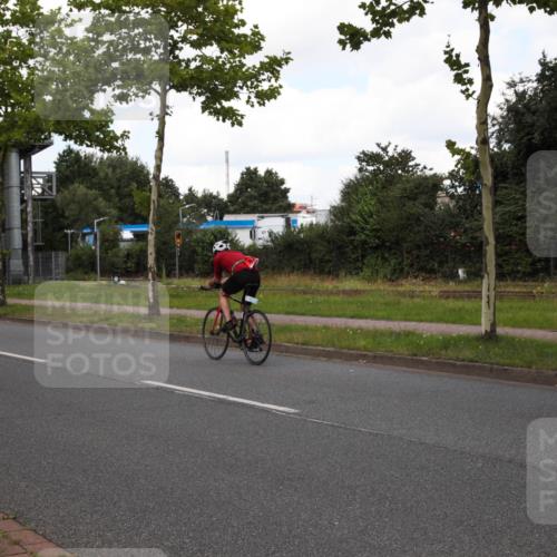 10.08.2025 - GEWOBA Citytriathlon Bremen Yannick Fuchs http://msf.ph/oto/8573145 10.08.2025 13:00:03 Radfahren 614, 623, 628, 652, 698, 803, 835, 848, 871, 889, 934, 983, 1002, 1012, 1022, 1030 meine-sportfotos.de
