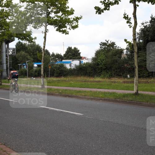 10.08.2025 - GEWOBA Citytriathlon Bremen Yannick Fuchs http://msf.ph/oto/8573152 10.08.2025 13:00:12 Radfahren 652, 665, 803, 835, 848, 871, 983, 1002, 1012, 1022, 1030 meine-sportfotos.de