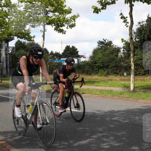 10.08.2025 - GEWOBA Citytriathlon Bremen Yannick Fuchs http://msf.ph/oto/8573236 10.08.2025 13:01:55 Radfahren 586, 703, 819, 828, 842, 923, 953, 964, 1011 meine-sportfotos.de
