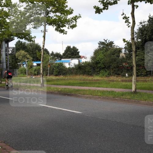 10.08.2025 - GEWOBA Citytriathlon Bremen Yannick Fuchs http://msf.ph/oto/8573244 10.08.2025 13:02:12 Radfahren 731, 771, 1011 meine-sportfotos.de