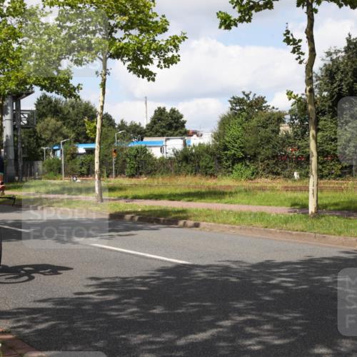 10.08.2025 - GEWOBA Citytriathlon Bremen Yannick Fuchs http://msf.ph/oto/8573274 10.08.2025 13:02:38 Radfahren 607, 647, 661, 712, 911, 955 meine-sportfotos.de