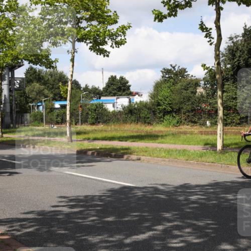 10.08.2025 - GEWOBA Citytriathlon Bremen Yannick Fuchs http://msf.ph/oto/8573281 10.08.2025 13:02:40 Radfahren 607, 647, 661, 712, 911, 955 meine-sportfotos.de