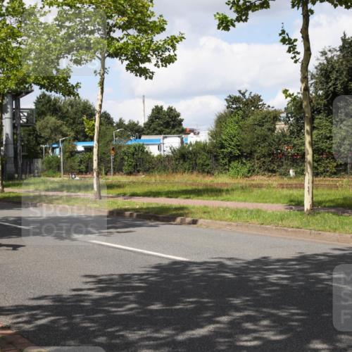 10.08.2025 - GEWOBA Citytriathlon Bremen Yannick Fuchs http://msf.ph/oto/8573312 10.08.2025 13:03:04 Radfahren 651, 668, 693, 945, 1020 meine-sportfotos.de