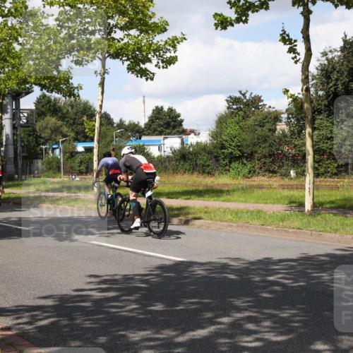 10.08.2025 - GEWOBA Citytriathlon Bremen Yannick Fuchs http://msf.ph/oto/8573375 10.08.2025 13:03:39 Radfahren 753, 812, 823, 908, 925, 1007 meine-sportfotos.de