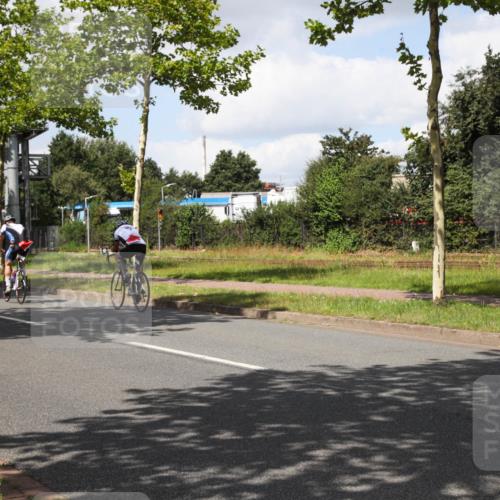 10.08.2025 - GEWOBA Citytriathlon Bremen Yannick Fuchs http://msf.ph/oto/8573395 10.08.2025 13:03:45 Radfahren 574, 676, 753, 812, 823, 908, 925, 965, 1007 meine-sportfotos.de