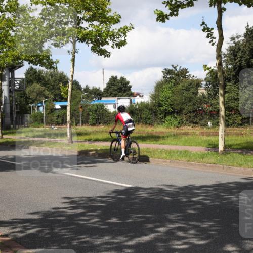 10.08.2025 - GEWOBA Citytriathlon Bremen Yannick Fuchs http://msf.ph/oto/8573401 10.08.2025 13:03:47 Radfahren 574, 676, 685, 753, 812, 823, 908, 925, 965, 1007 meine-sportfotos.de