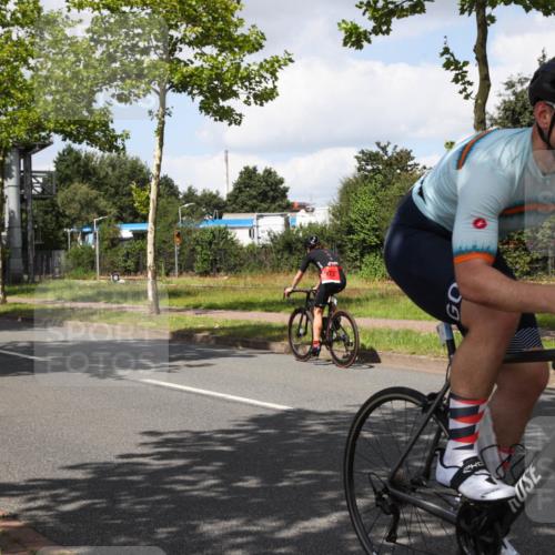 10.08.2025 - GEWOBA Citytriathlon Bremen Yannick Fuchs http://msf.ph/oto/8573413 10.08.2025 13:03:50 Radfahren 574, 676, 685, 753, 812, 823, 908, 965, 1007 meine-sportfotos.de