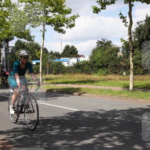 10.08.2025 - GEWOBA Citytriathlon Bremen Yannick Fuchs http://msf.ph/oto/8573439 10.08.2025 13:03:58 Radfahren 574, 576, 605, 625, 676, 685, 697, 753, 786, 812, 908, 963, 965, 1007 meine-sportfotos.de