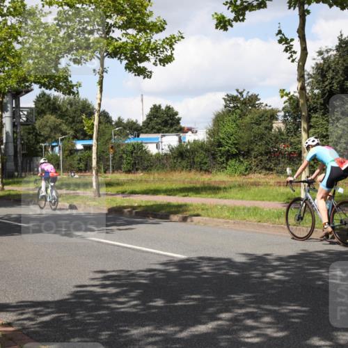 10.08.2025 - GEWOBA Citytriathlon Bremen Yannick Fuchs http://msf.ph/oto/8573451 10.08.2025 13:04:02 Radfahren 574, 576, 605, 625, 640, 676, 685, 697, 760, 769, 786, 908, 946, 963, 965, 1007, 1036 meine-sportfotos.de