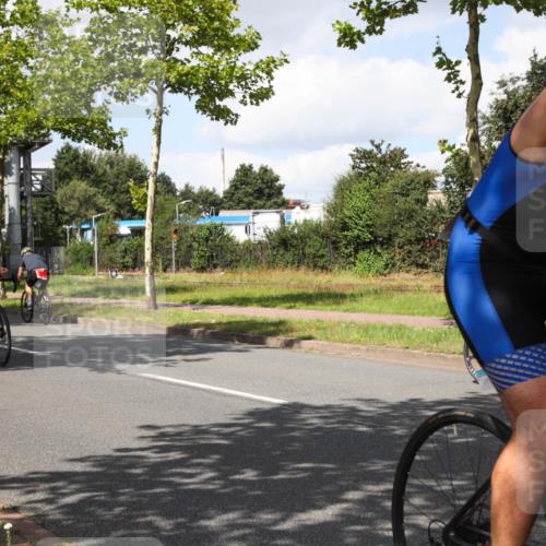 10.08.2025 - GEWOBA Citytriathlon Bremen Yannick Fuchs http://msf.ph/oto/8573482 10.08.2025 13:04:11 Radfahren 576, 605, 625, 640, 685, 697, 760, 769, 786, 946, 960, 963, 1013, 1036 meine-sportfotos.de
