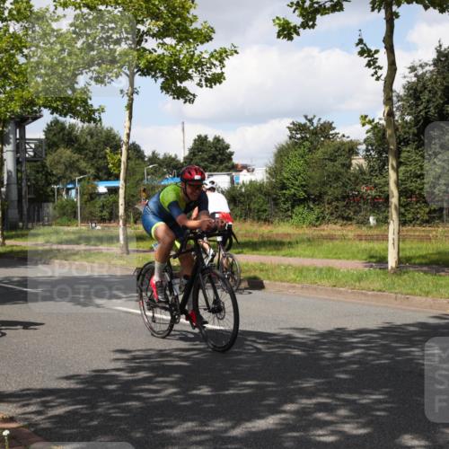 10.08.2025 - GEWOBA Citytriathlon Bremen Yannick Fuchs http://msf.ph/oto/8573484 10.08.2025 13:04:11 Radfahren 576, 605, 625, 640, 685, 697, 760, 769, 786, 946, 960, 963, 1013, 1036 meine-sportfotos.de