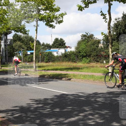 10.08.2025 - GEWOBA Citytriathlon Bremen Yannick Fuchs http://msf.ph/oto/8573516 10.08.2025 13:04:20 Radfahren 625, 640, 674, 697, 751, 760, 769, 786, 799, 875, 946, 960, 963, 1013, 1036 meine-sportfotos.de
