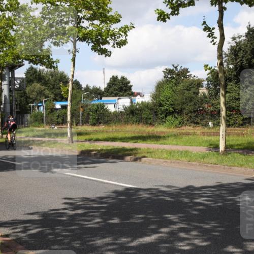 10.08.2025 - GEWOBA Citytriathlon Bremen Yannick Fuchs http://msf.ph/oto/8573522 10.08.2025 13:04:22 Radfahren 640, 674, 697, 751, 760, 769, 786, 799, 875, 946, 960, 963, 1013, 1036 meine-sportfotos.de