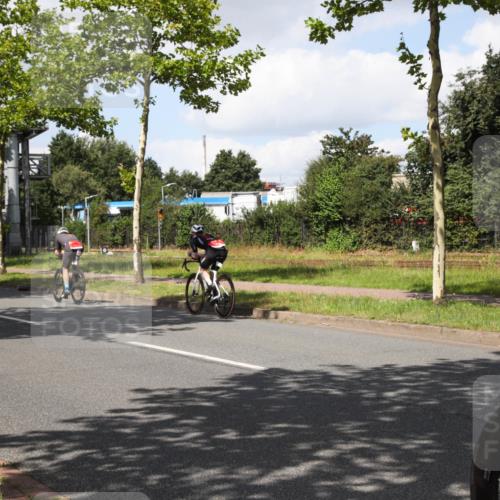 10.08.2025 - GEWOBA Citytriathlon Bremen Yannick Fuchs http://msf.ph/oto/8573540 10.08.2025 13:04:28 Radfahren 583, 674, 675, 751, 799, 808, 875, 939, 960, 1013 meine-sportfotos.de