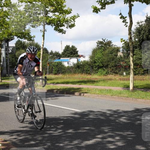 10.08.2025 - GEWOBA Citytriathlon Bremen Yannick Fuchs http://msf.ph/oto/8573580 10.08.2025 13:04:49 Radfahren 583, 590, 629, 675, 745, 909, 929, 930, 939, 951 meine-sportfotos.de