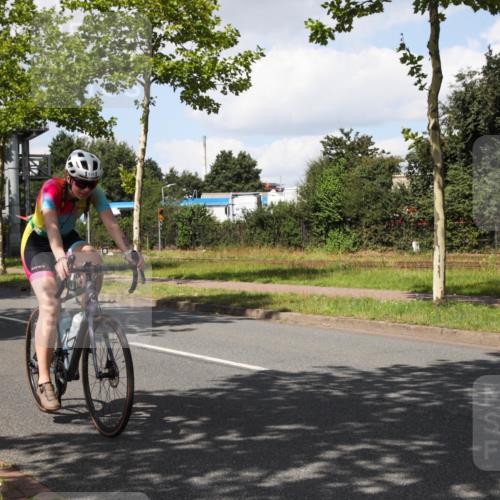 10.08.2025 - GEWOBA Citytriathlon Bremen Yannick Fuchs http://msf.ph/oto/8573585 10.08.2025 13:04:58 Radfahren 590, 629, 645, 745, 929, 930, 951, 1010 meine-sportfotos.de