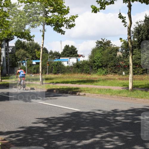 10.08.2025 - GEWOBA Citytriathlon Bremen Yannick Fuchs http://msf.ph/oto/8573616 10.08.2025 13:05:36 Radfahren 615, 627, 659, 746, 809, 876, 897, 943 meine-sportfotos.de