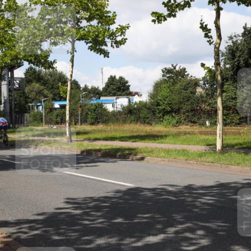 10.08.2025 - GEWOBA Citytriathlon Bremen Yannick Fuchs http://msf.ph/oto/8573736 10.08.2025 13:07:34 Radfahren 648, 656, 873, 950, 959 meine-sportfotos.de