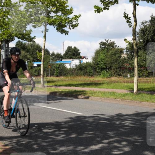 10.08.2025 - GEWOBA Citytriathlon Bremen Yannick Fuchs http://msf.ph/oto/8573739 10.08.2025 13:07:52 Radfahren 578, 689, 774, 941 meine-sportfotos.de