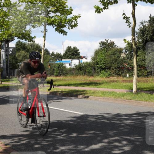 10.08.2025 - GEWOBA Citytriathlon Bremen Yannick Fuchs http://msf.ph/oto/8573747 10.08.2025 13:08:04 Radfahren 578, 626, 643, 666, 687, 689, 774, 792, 838, 852 meine-sportfotos.de