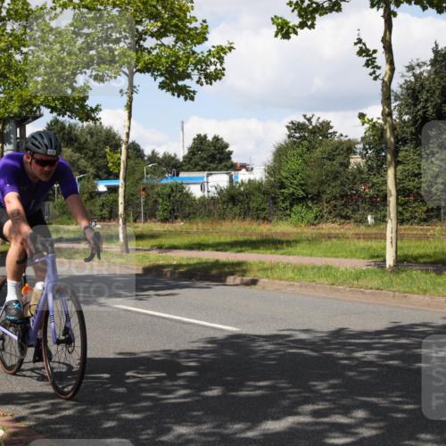 10.08.2025 - GEWOBA Citytriathlon Bremen Yannick Fuchs http://msf.ph/oto/8573749 10.08.2025 13:08:07 Radfahren 626, 643, 666, 687, 689, 774, 792, 838, 852 meine-sportfotos.de