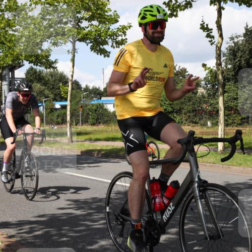 10.08.2025 - GEWOBA Citytriathlon Bremen Yannick Fuchs http://msf.ph/oto/8573755 10.08.2025 13:08:11 Radfahren 626, 643, 666, 687, 689, 792, 838, 852 meine-sportfotos.de