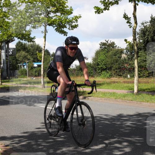 10.08.2025 - GEWOBA Citytriathlon Bremen Yannick Fuchs http://msf.ph/oto/8573756 10.08.2025 13:08:11 Radfahren 626, 643, 666, 687, 689, 792, 838, 852 meine-sportfotos.de