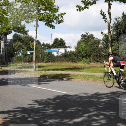10.08.2025 - GEWOBA Citytriathlon Bremen Yannick Fuchs http://msf.ph/oto/8573761 10.08.2025 13:08:16 Radfahren 626, 643, 666, 687, 792, 836, 838, 852, 980 meine-sportfotos.de